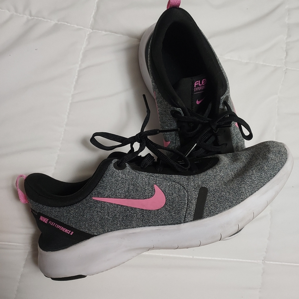 Womans Nike Flex